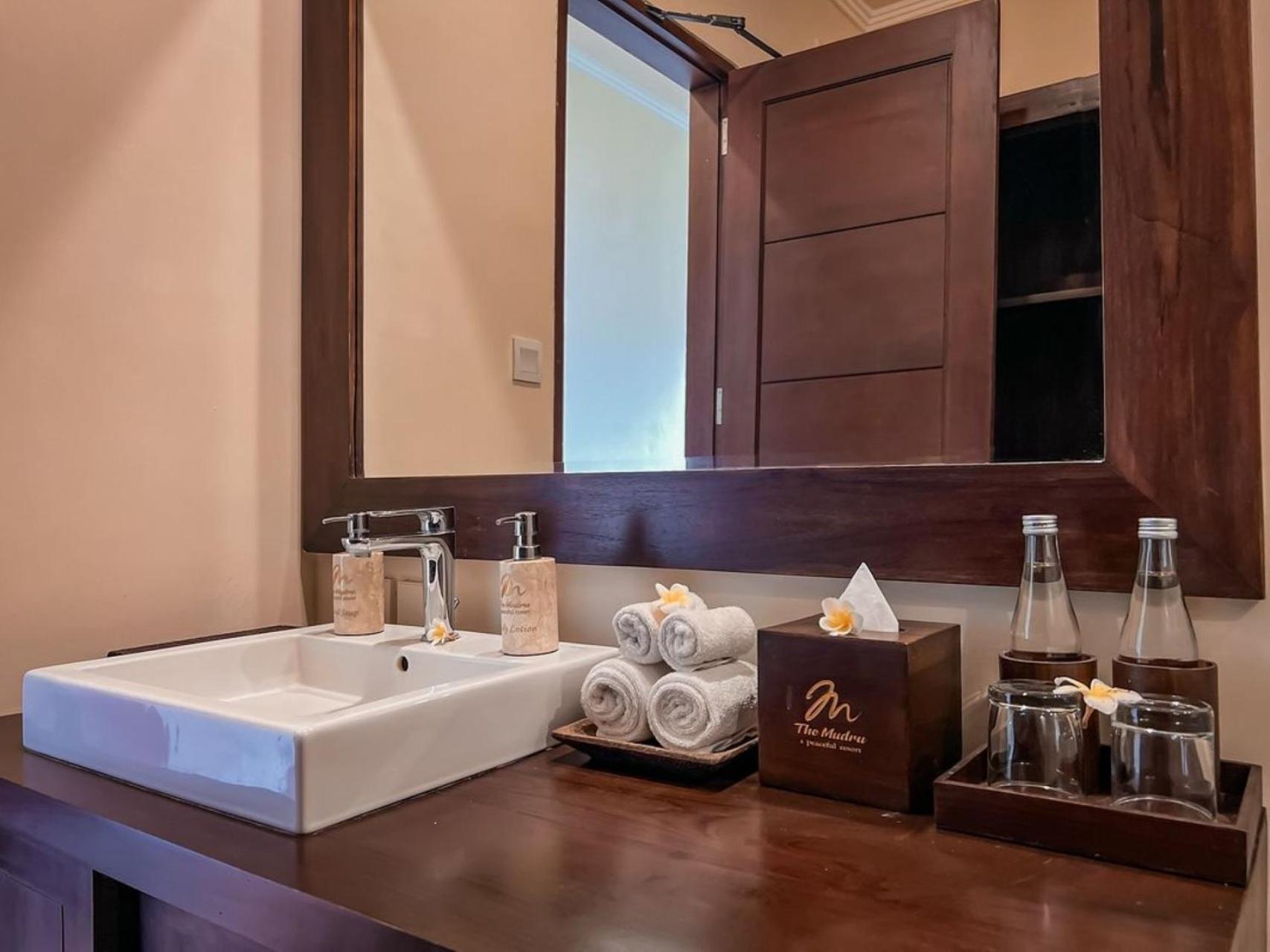 The Mudru Resort By Pramana Villas Ουμπούντ Εξωτερικό φωτογραφία